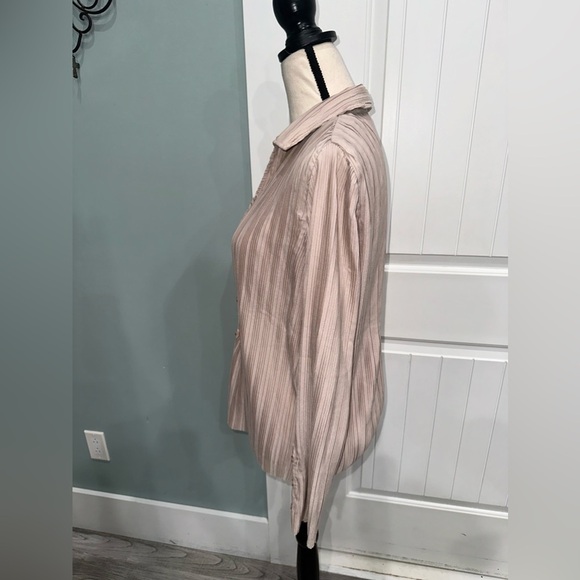 All:Row women’s beige pleated satin button front top size large - Picture 3 of 8